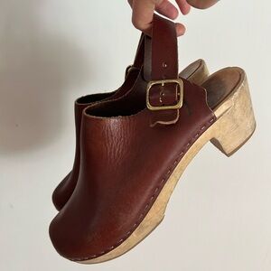 Bryr Daphne Block Clogs